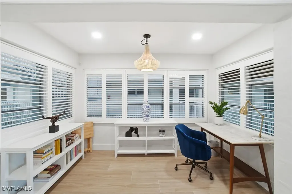 1100 8th Avenue S Naples FL 34102