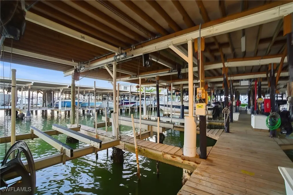 1100 8th Avenue S Naples FL 34102