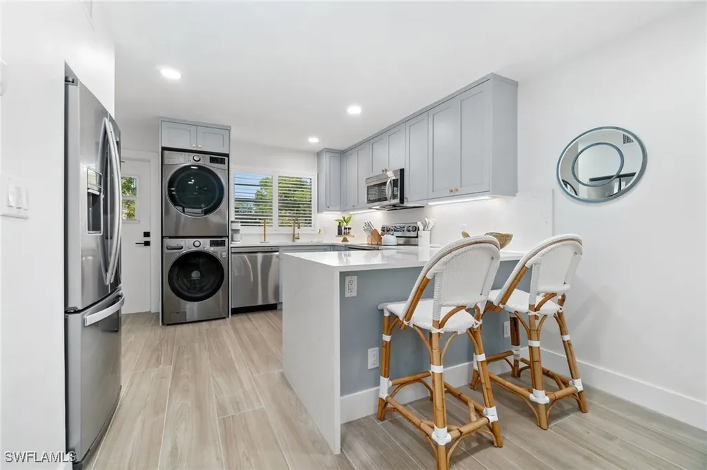 1100 8th Avenue S Naples FL 34102