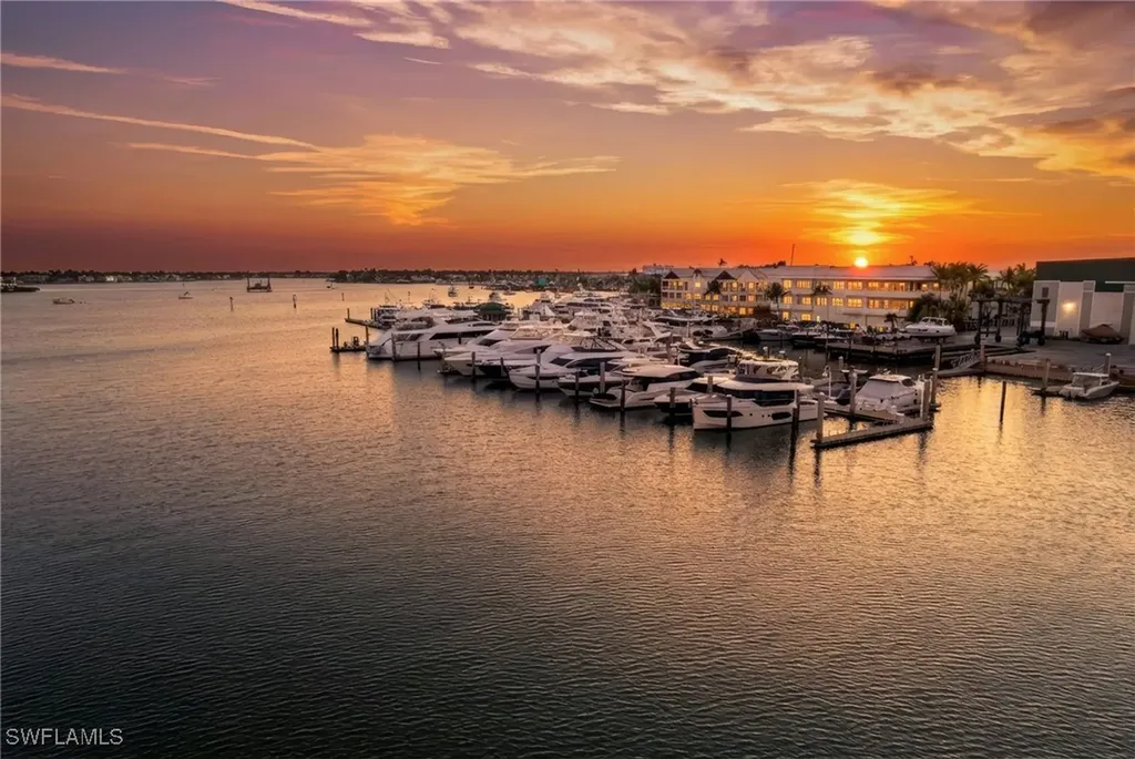 1100 8th Avenue S Naples FL 34102