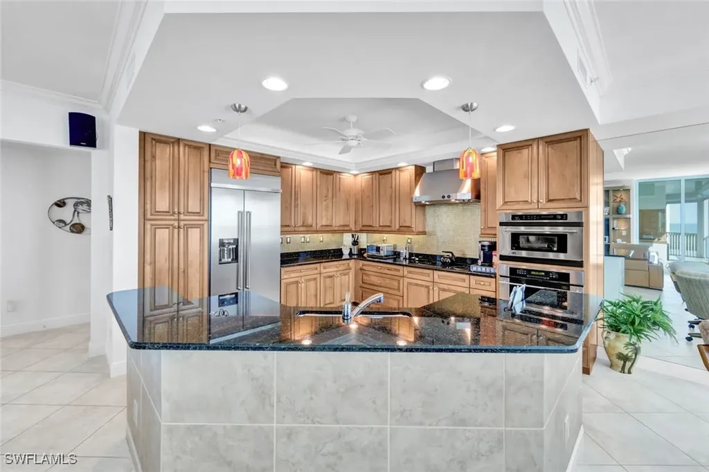 285 Grande Way Naples FL 34110