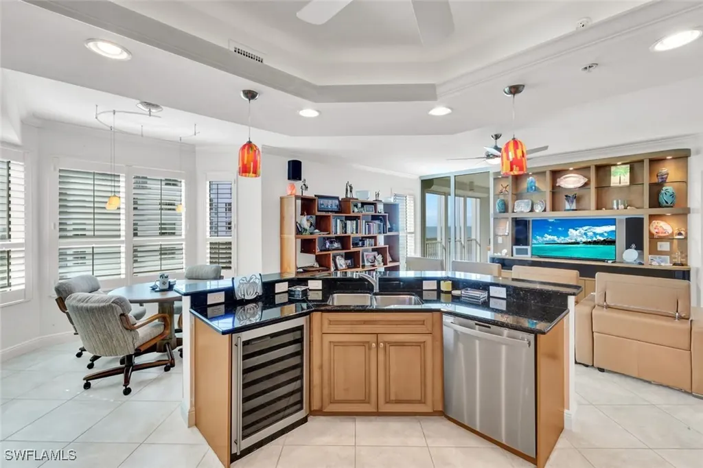 285 Grande Way Naples FL 34110