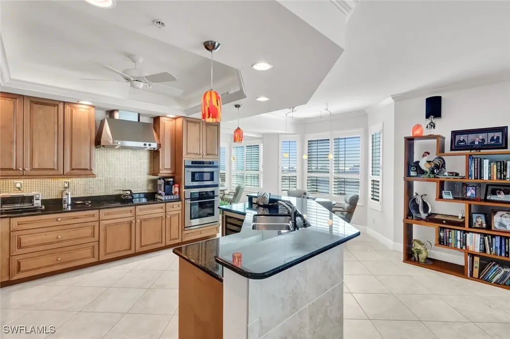 285 Grande Way Naples FL 34110