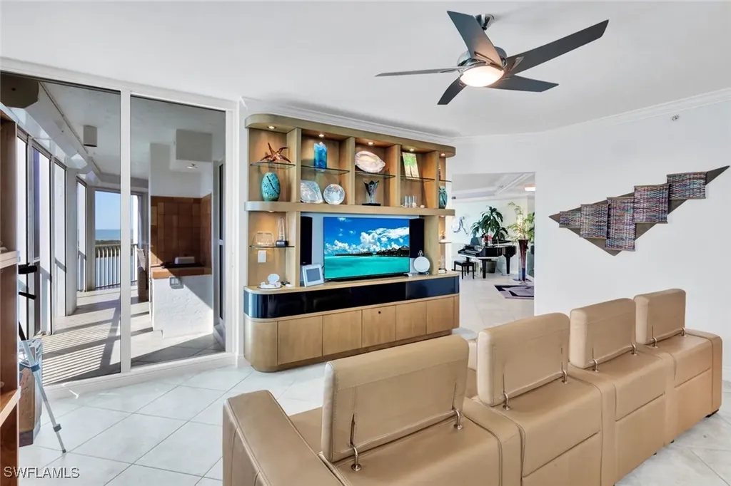 285 Grande Way Naples FL 34110