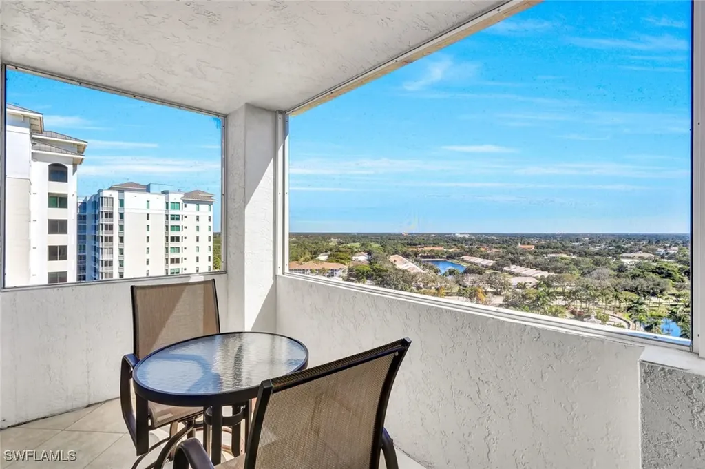 285 Grande Way Naples FL 34110