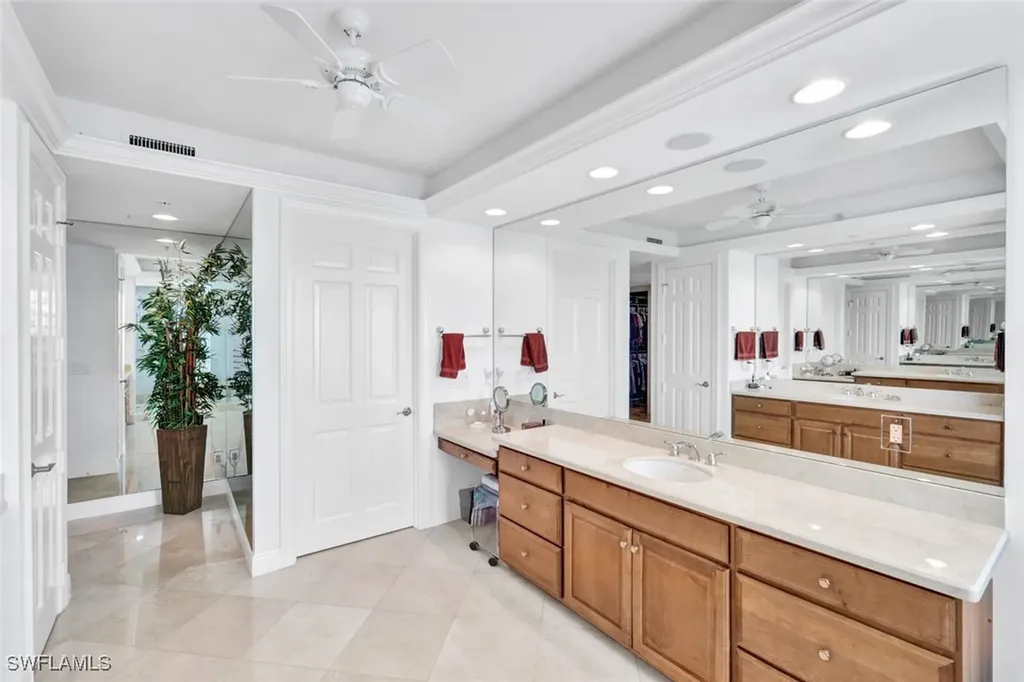 285 Grande Way Naples FL 34110