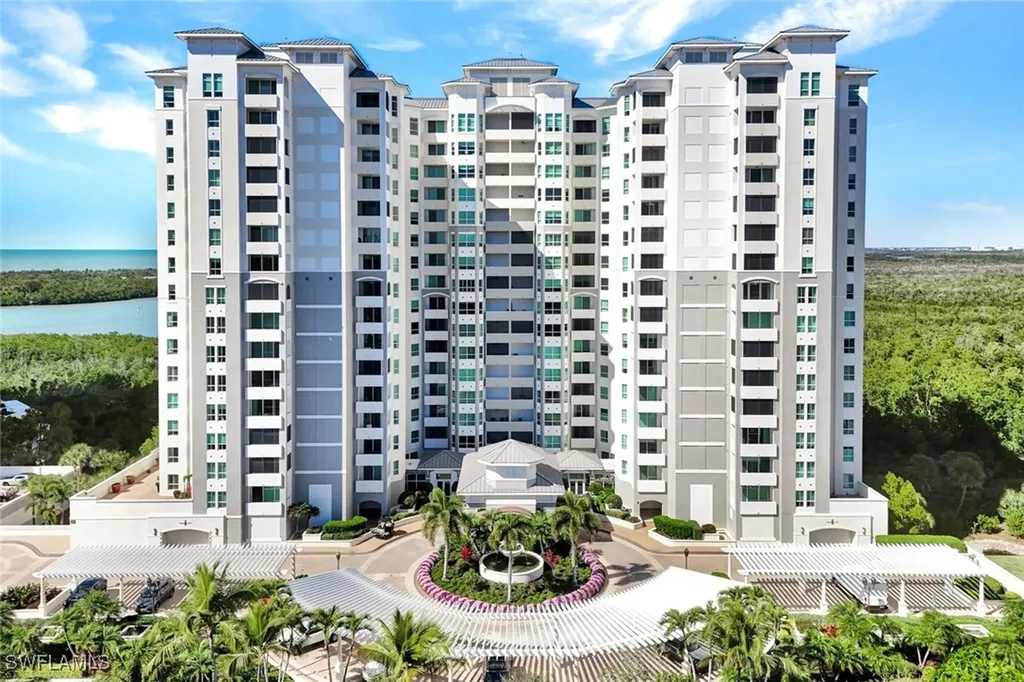 285 Grande Way Naples FL 34110