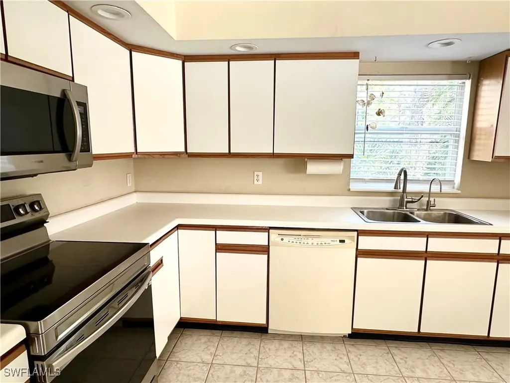 10498 Wild Turkey Avenue Bonita Springs FL 34135