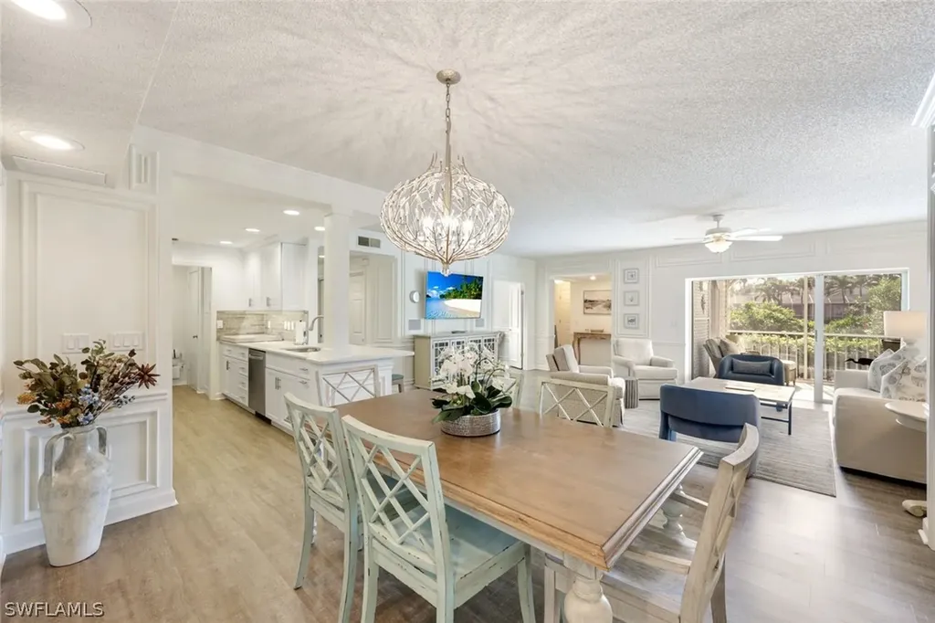 797 Willowbrook Drive Naples FL 34108