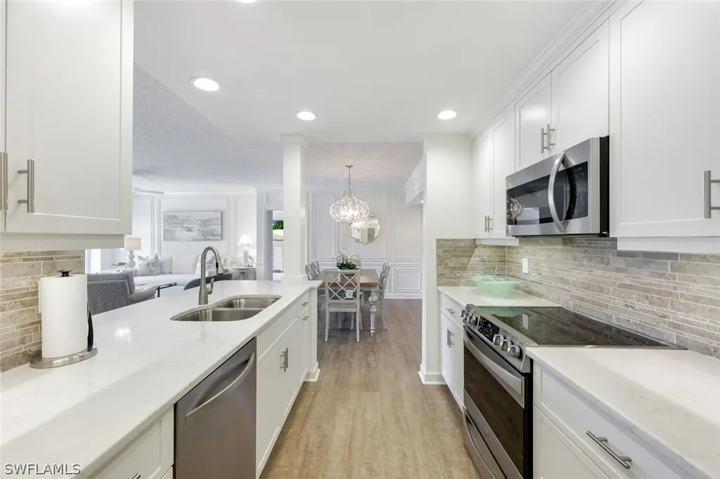 797 Willowbrook Drive Naples FL 34108