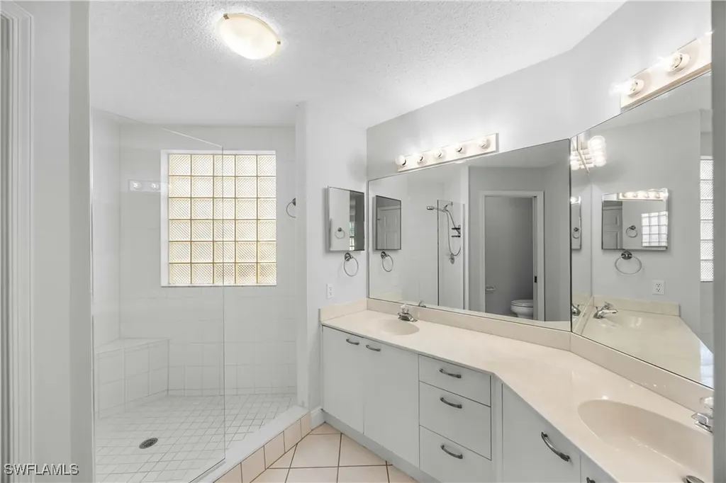 85 Silver Oaks Circle SW Naples FL 34119
