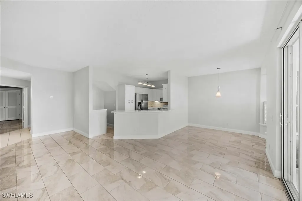 85 Silver Oaks Circle SW Naples FL 34119