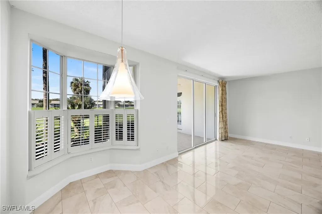 85 Silver Oaks Circle SW Naples FL 34119