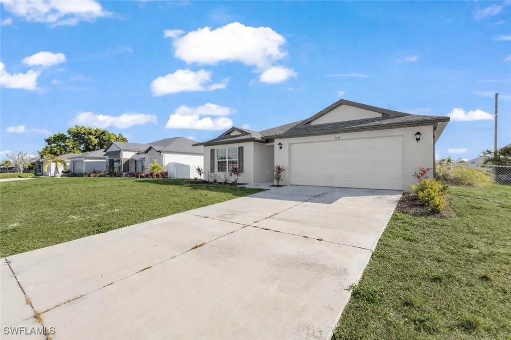 1819 NE 6th Avenue Cape Coral FL 33909