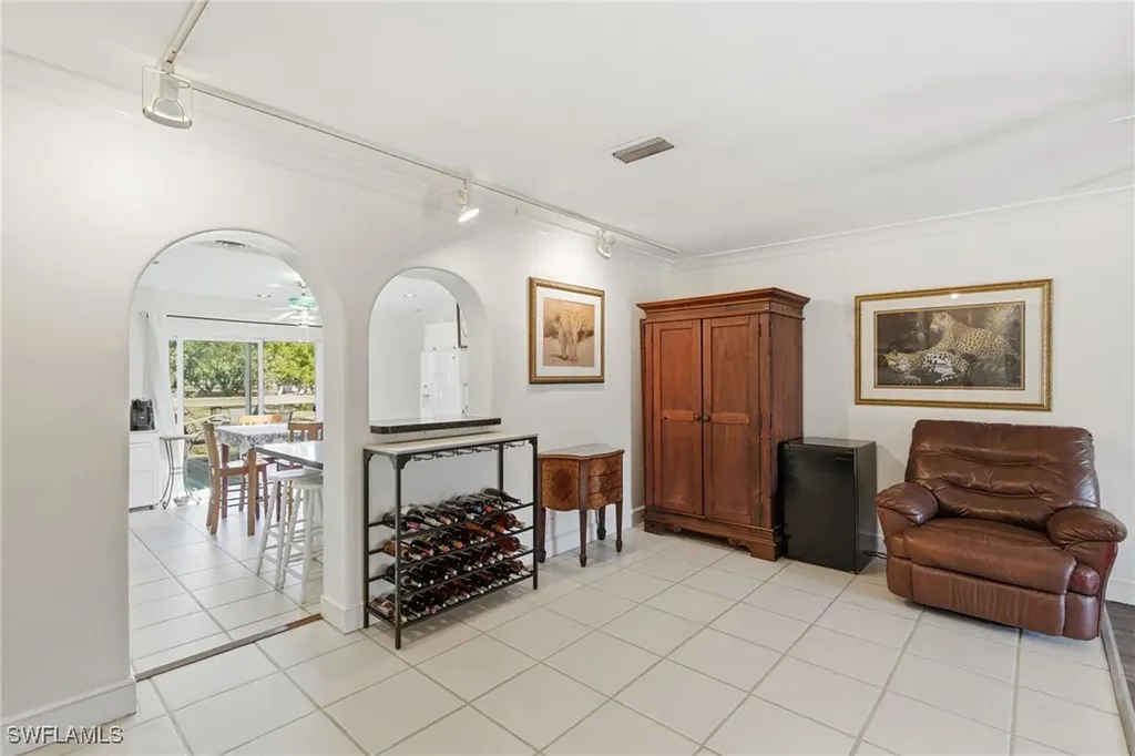 27101/111 Orange Court Drive Bonita Springs FL 34135