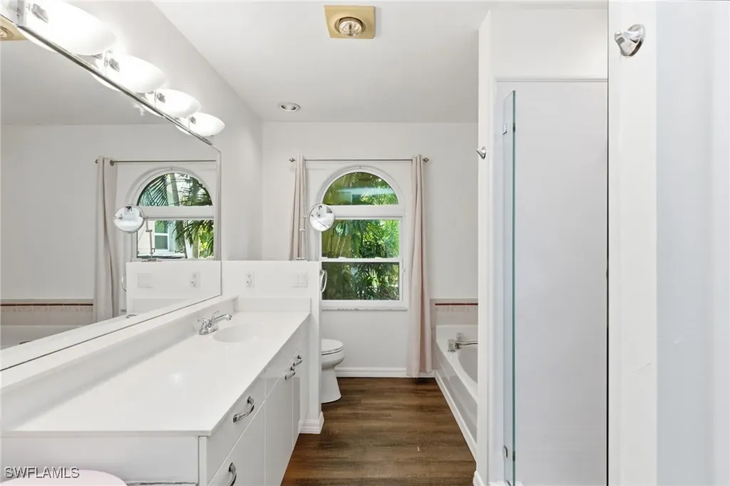 27101/111 Orange Court Drive Bonita Springs FL 34135