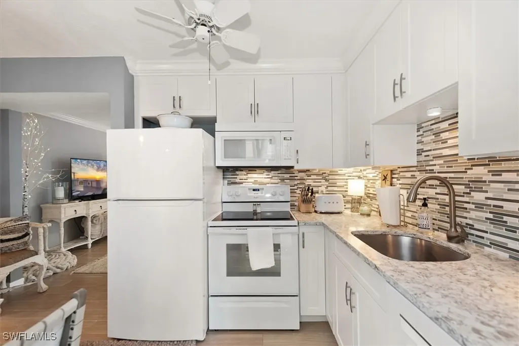 291 8th Avenue S Naples FL 34102