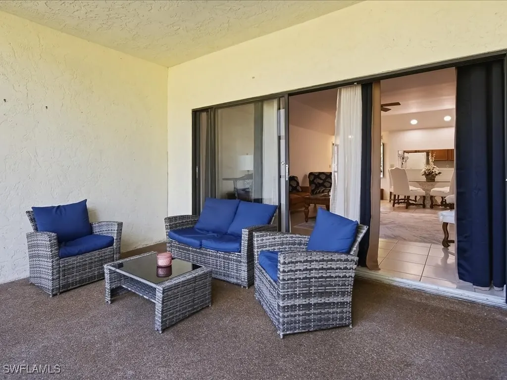 1833 Courtyard Way Naples FL 34112