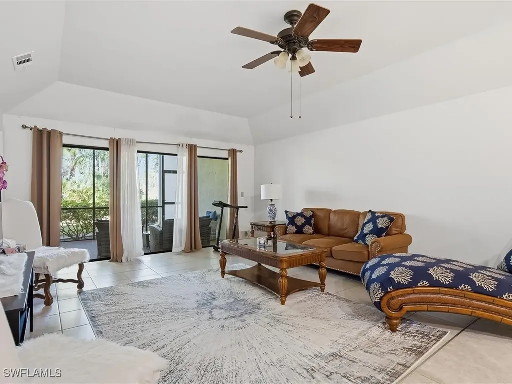 1833 Courtyard Way Naples FL 34112