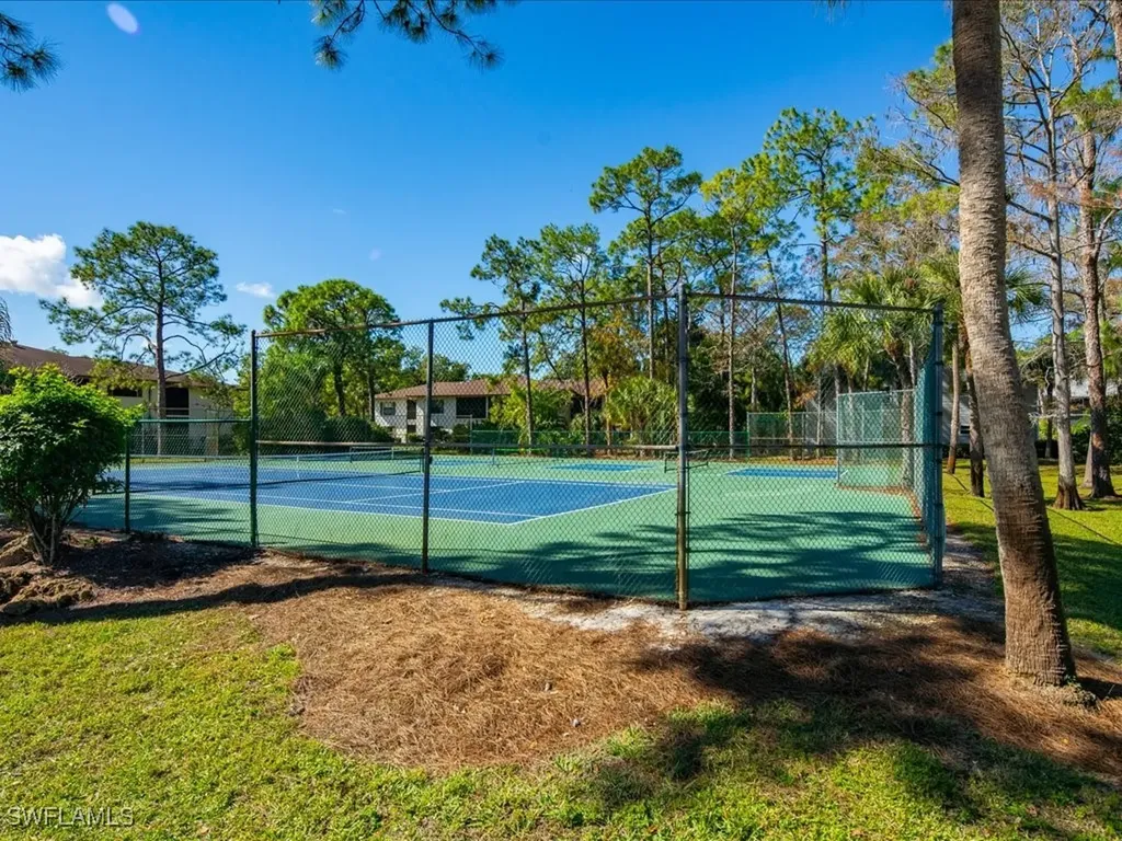 1833 Courtyard Way Naples FL 34112
