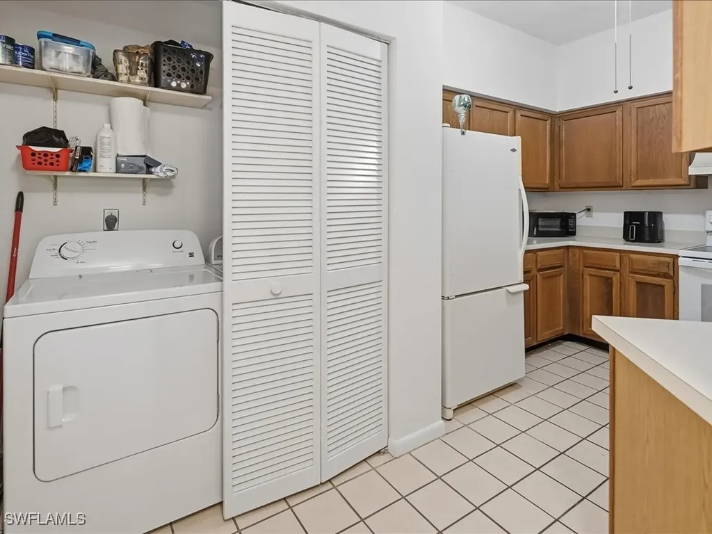 1833 Courtyard Way Naples FL 34112