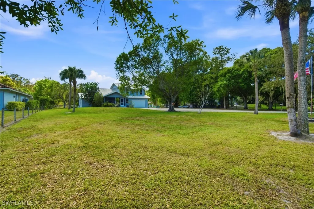5860 Dogwood Way Naples FL 34116