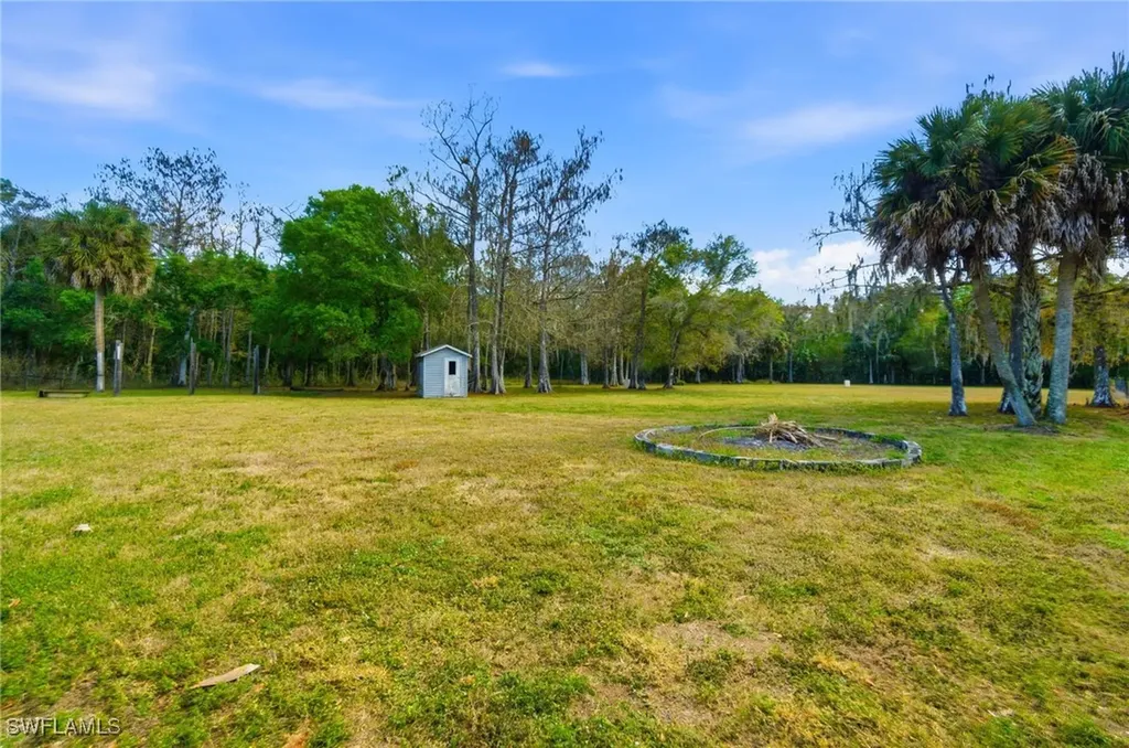 5860 Dogwood Way Naples FL 34116