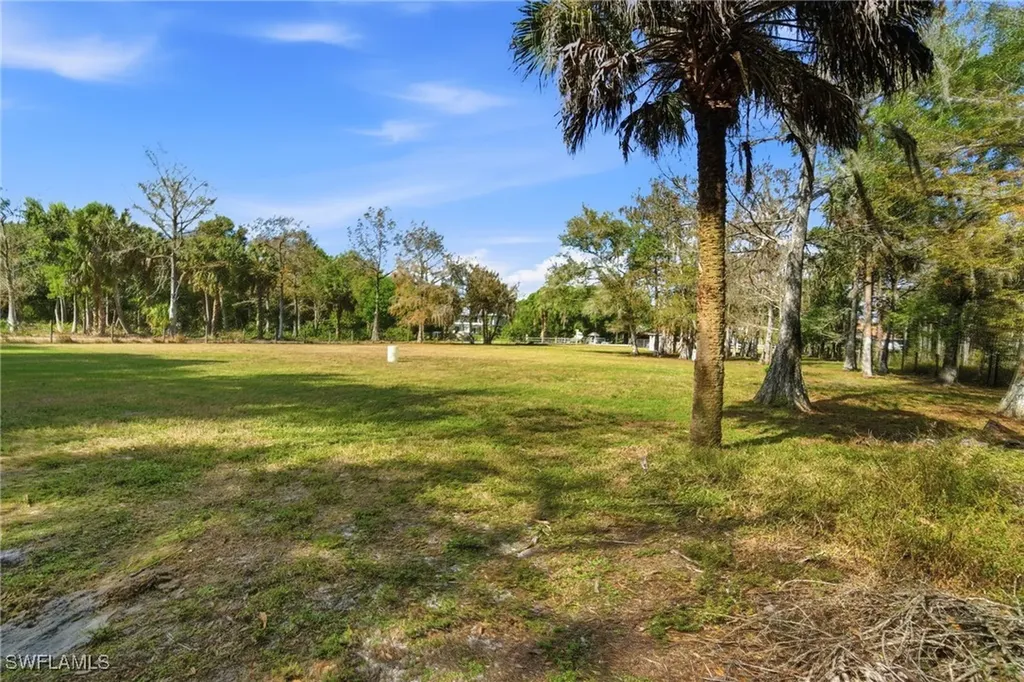 5860 Dogwood Way Naples FL 34116