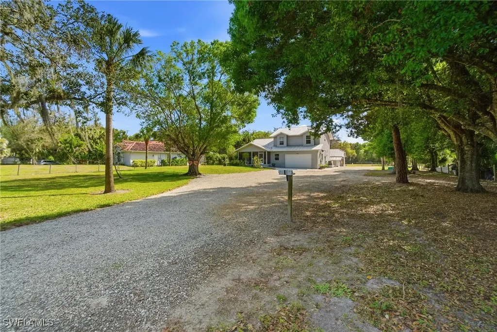 5860 Dogwood Way Naples FL 34116