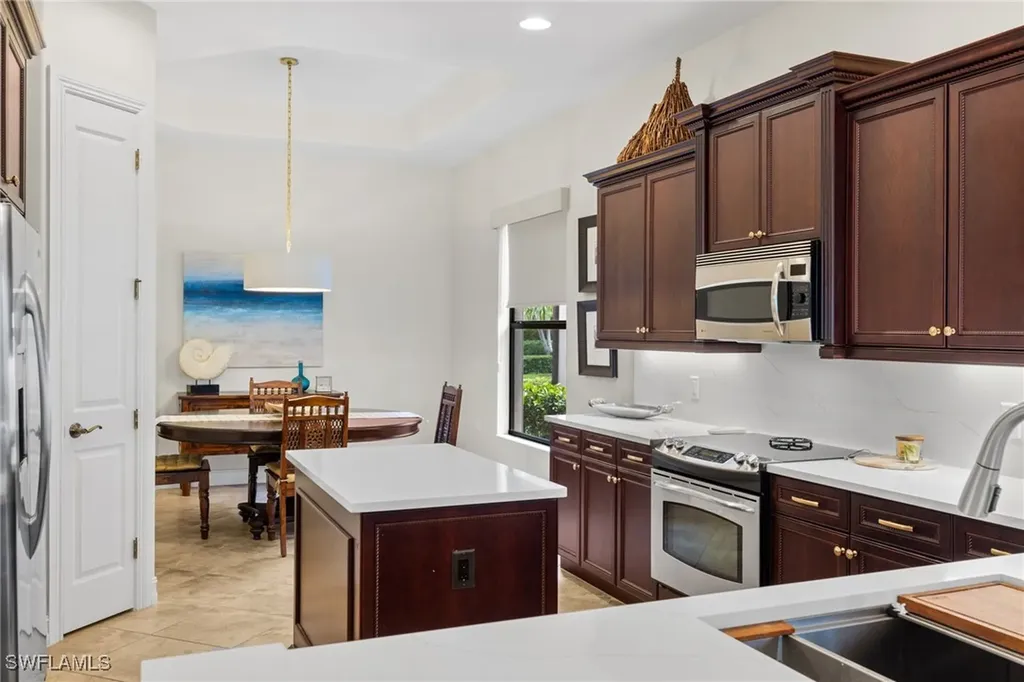 7591 Moorgate Point Way Naples FL 34113