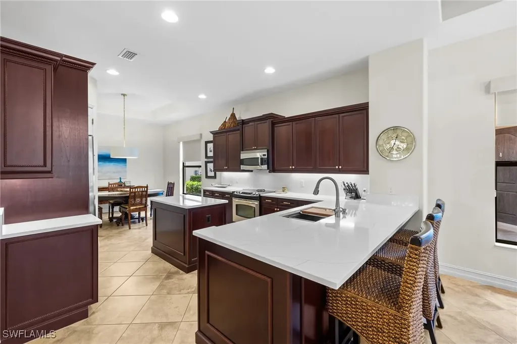 7591 Moorgate Point Way Naples FL 34113