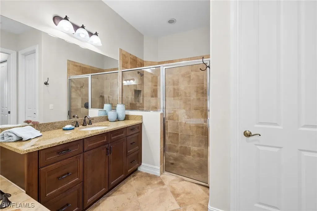 7591 Moorgate Point Way Naples FL 34113