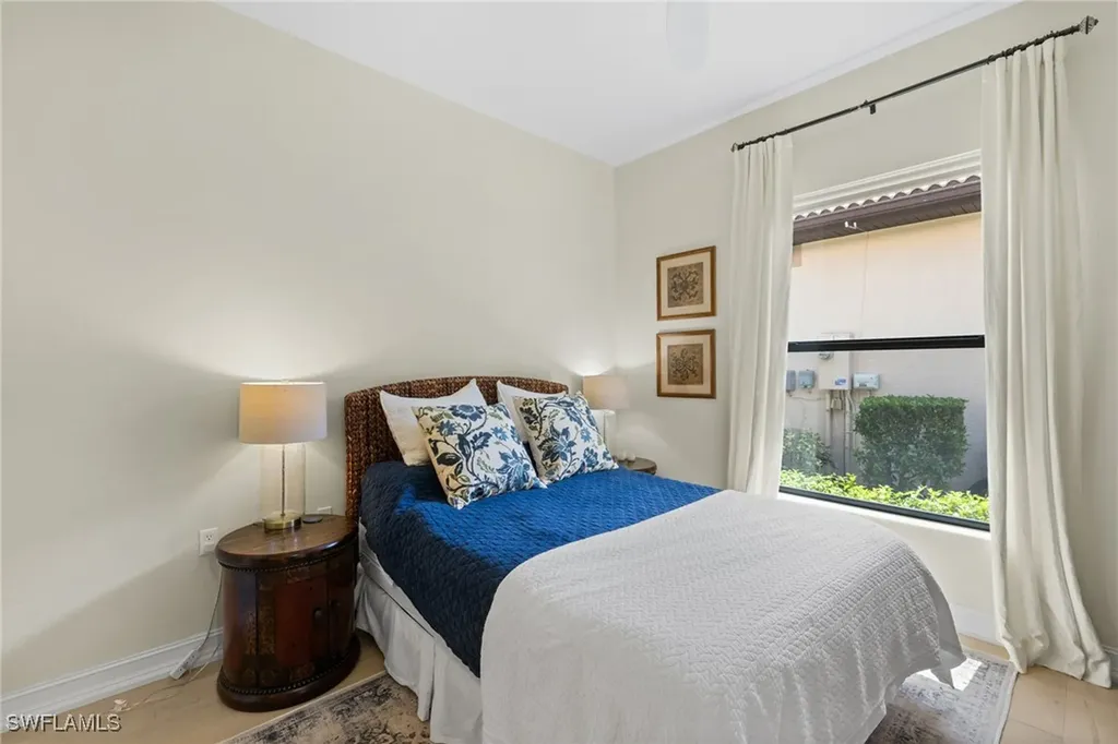 7591 Moorgate Point Way Naples FL 34113