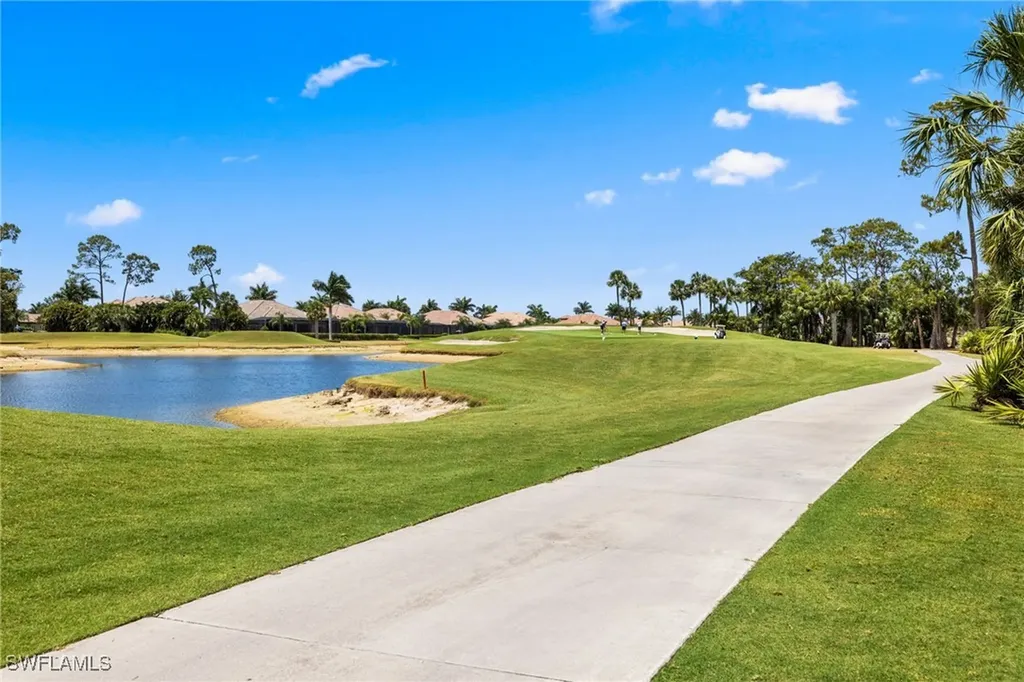 7591 Moorgate Point Way Naples FL 34113