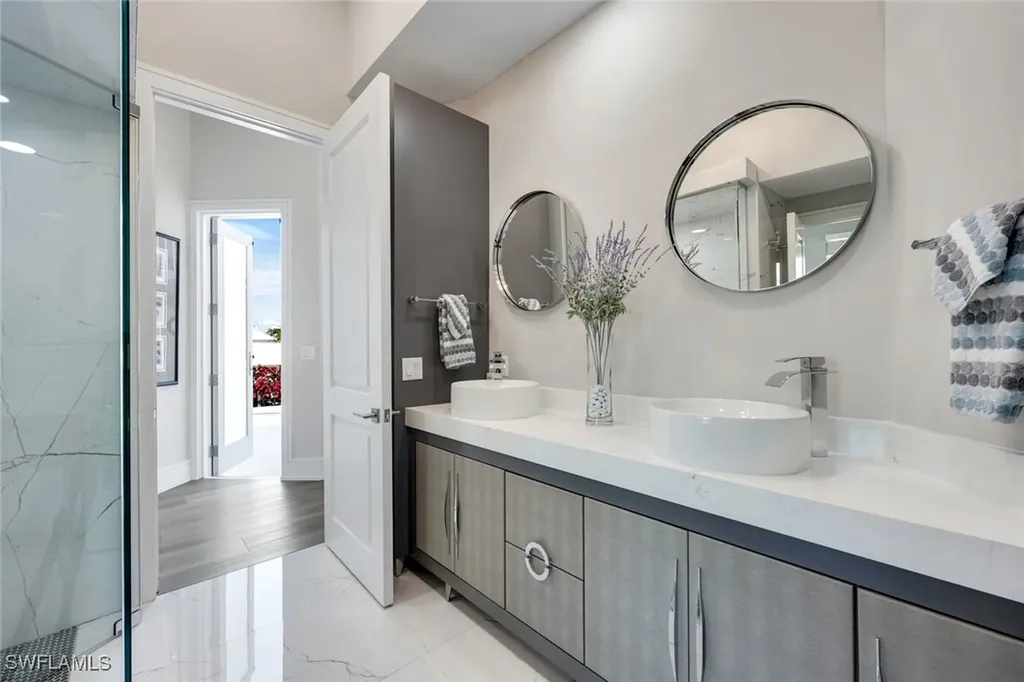 375 Germain Avenue Naples FL 34108