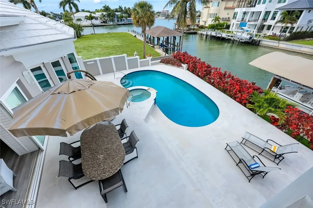 375 Germain Avenue Naples FL 34108