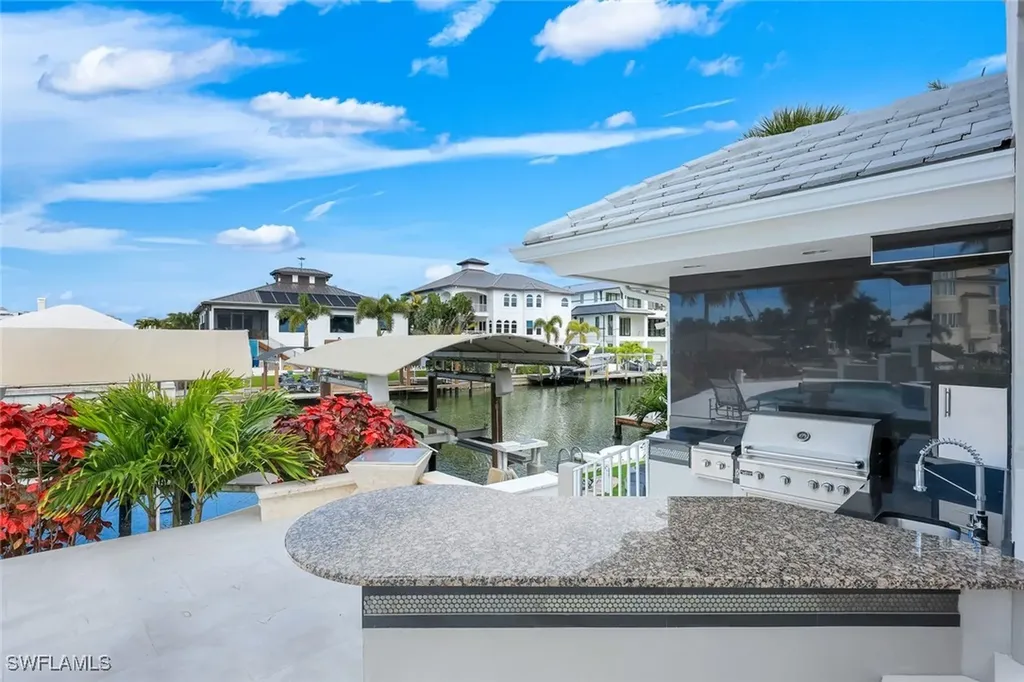 375 Germain Avenue Naples FL 34108