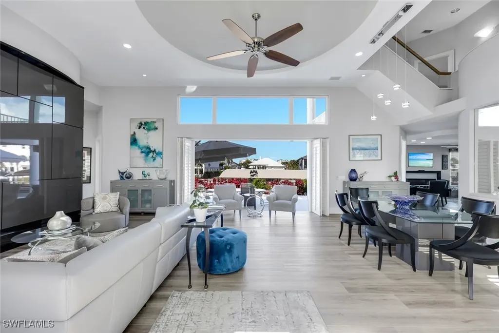 375 Germain Avenue Naples FL 34108