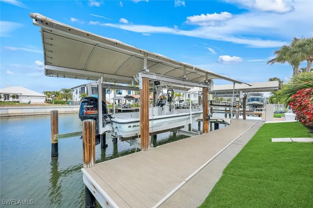 375 Germain Avenue Naples FL 34108