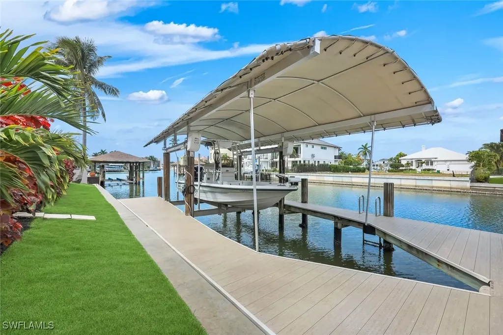 375 Germain Avenue Naples FL 34108