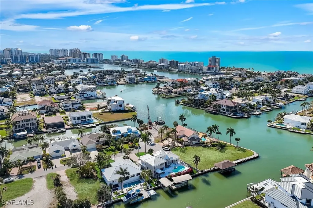 375 Germain Avenue Naples FL 34108