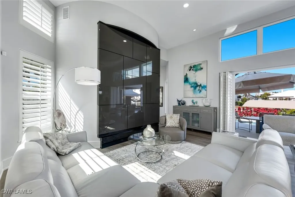 375 Germain Avenue Naples FL 34108