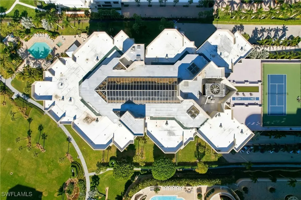 4551 Gulf Shore Boulevard N Naples FL 34103