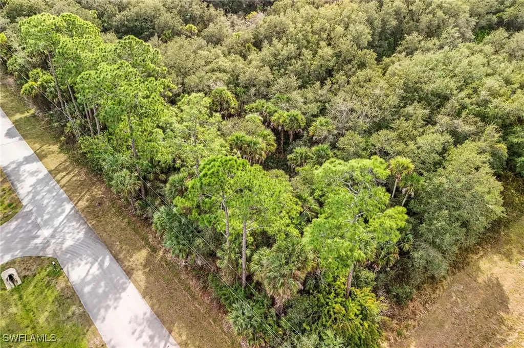 Xxxx 20th Avenue SE Naples FL 34117