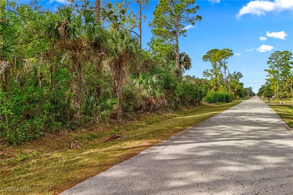 Xxxx 20th Avenue SE Naples FL 34117