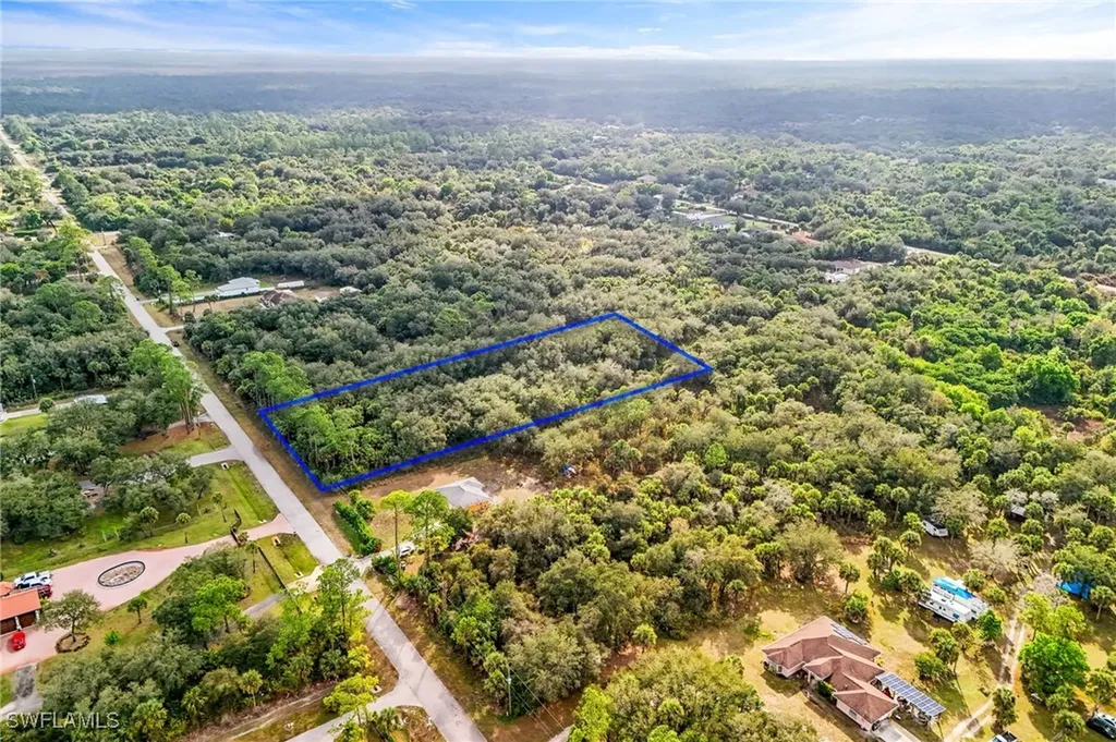 Xxxx 20th Avenue SE Naples FL 34117