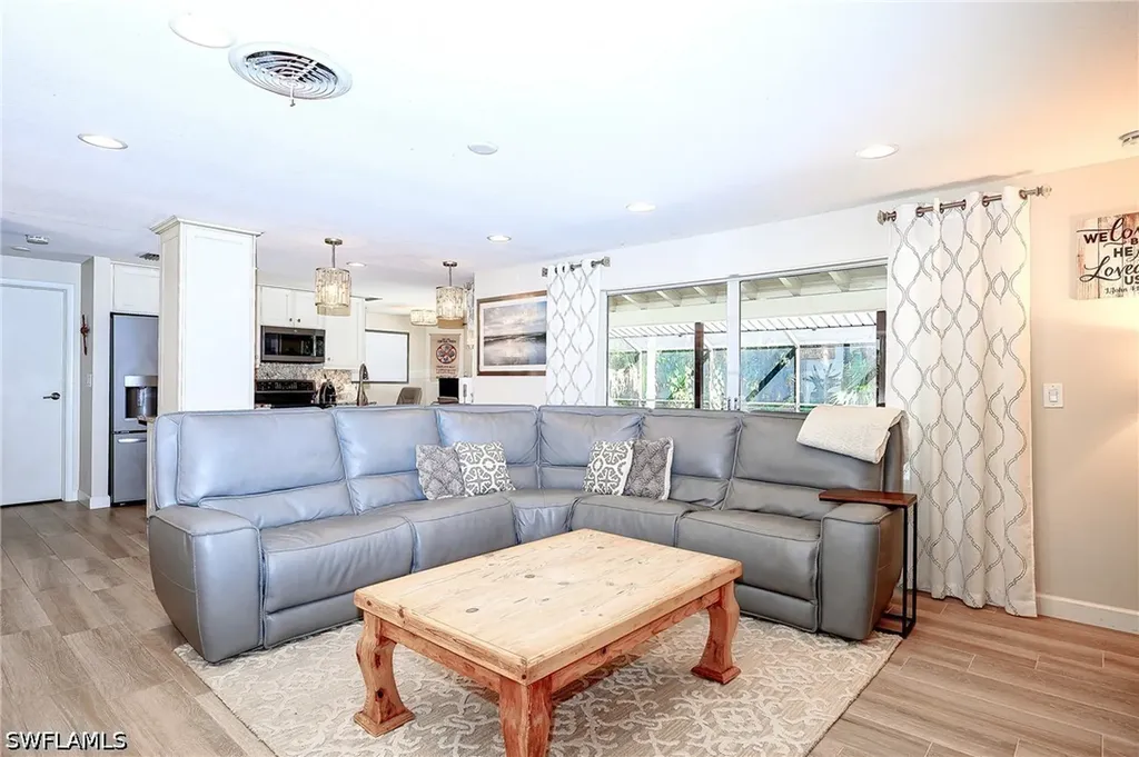 5675 Golden Oaks Lane Naples FL 34119