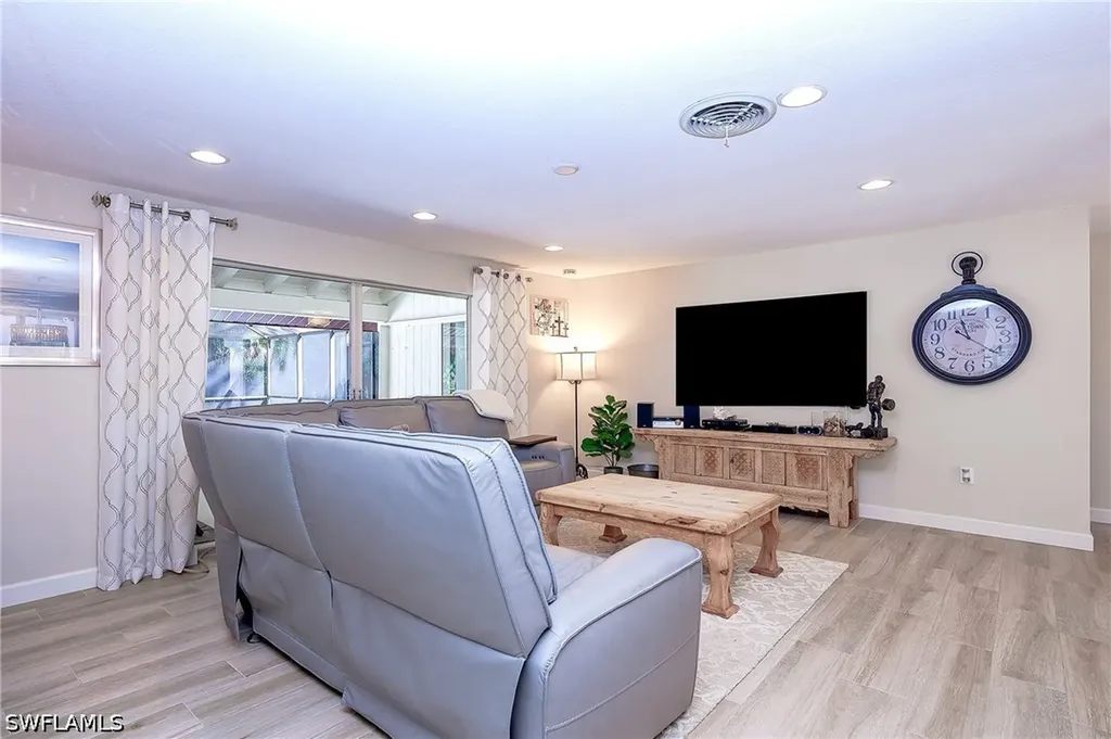 5675 Golden Oaks Lane Naples FL 34119