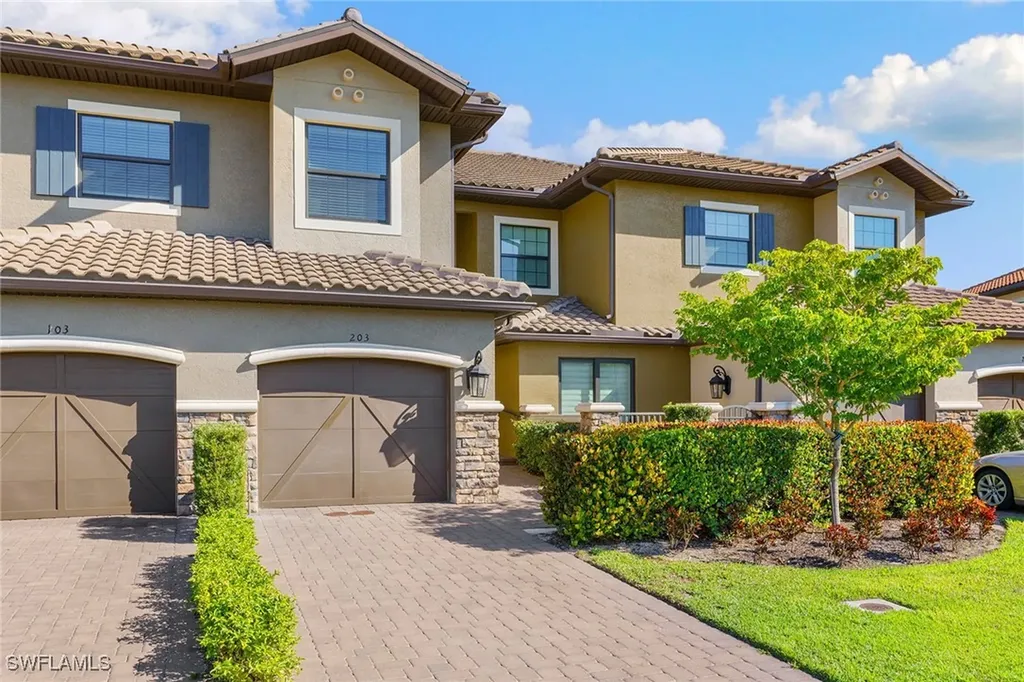 9633 Montelanico Loop Naples FL 34119