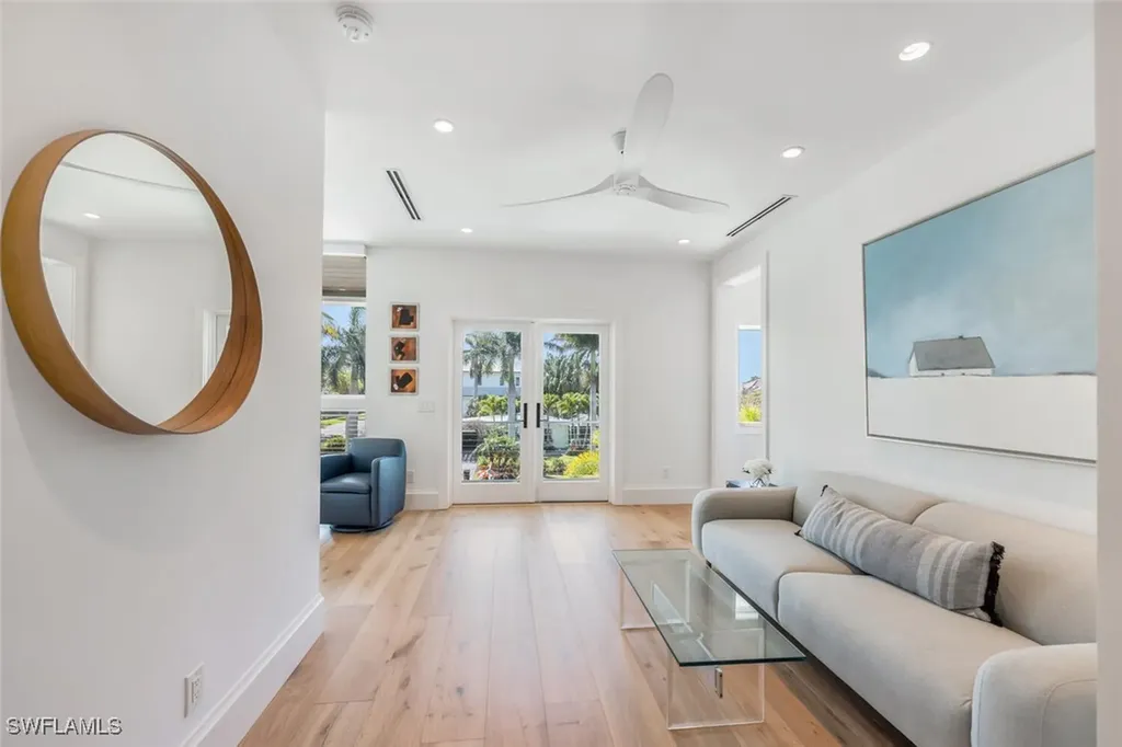 783 11th Avenue S Naples FL 34102